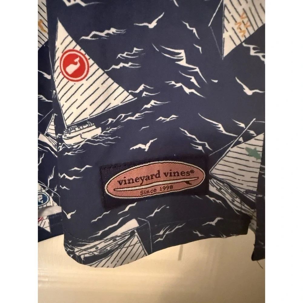 Vineyard Vines Men Blue SailBoat Mesh Lined Swim Trunk Shorts Size M Lightweight